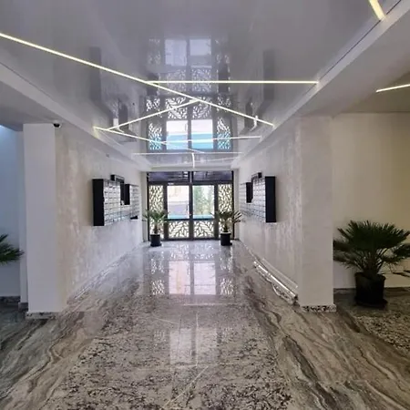 Studio 406 B2 Almar Luxury Residence-Renting Apartments & Free Pool Navodari
