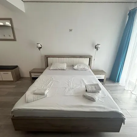 Studio 406 B2 Almar Luxury Residence-Renting Apartments & Free Pool Apartment *