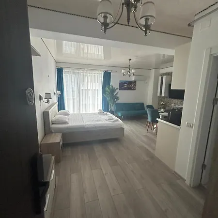 Studio 406 B2 Almar Luxury Residence-Renting Apartments & Free Pool Apartment *