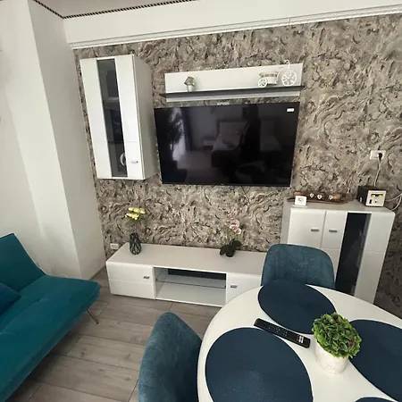 406 B2 Almar Luxury Residence-renting & Free Pool Апартаменты