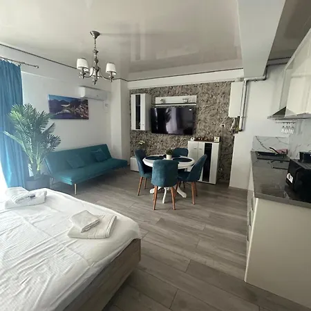 Studio 406 B2 Almar Luxury Residence-Renting Apartments & Free Pool * Navodari